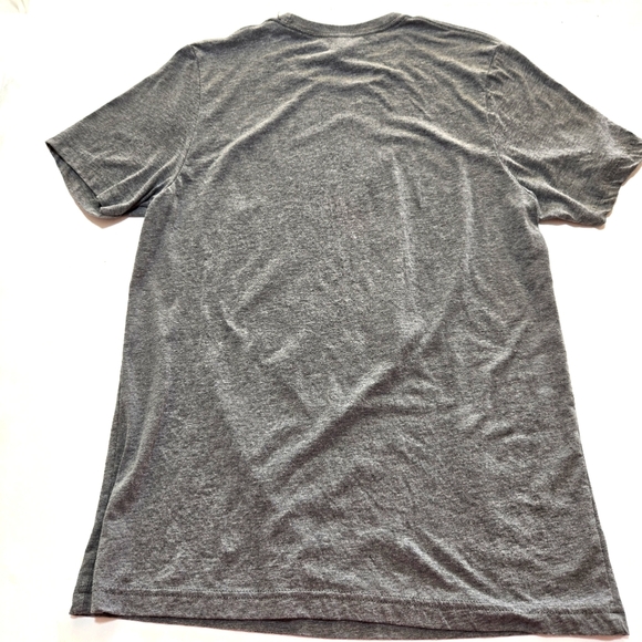 Bud Light Dilly Dilly Shield Men's Short Sleeve T-Shirt Size Large Grey - Picture 6 of 7